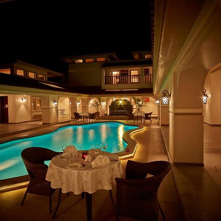 Neonz Resort & Club Ананд Екстер'єр фото